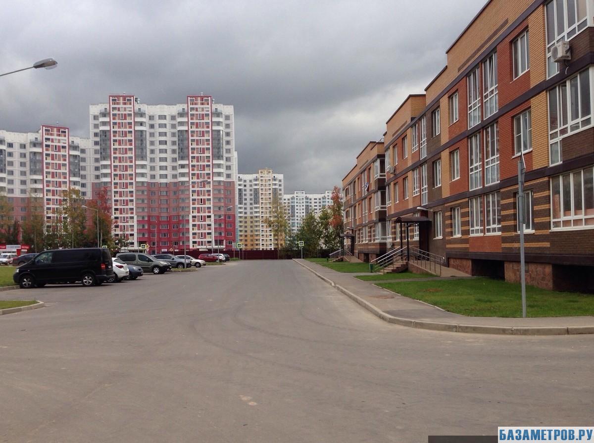 Ул коммунарка. Потаповская роща 2к4. ЖК Бутовские аллеи. Ул. Потаповская роща и Александры Монаховой. ЖК Бутовские аллеи фото.
