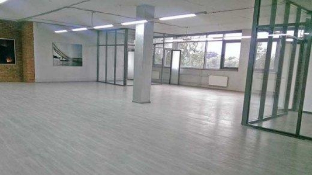 Площадь под офис 217м2, 217000руб.