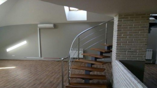 Сдаю офис 136м2, 135048руб., метро Театральная