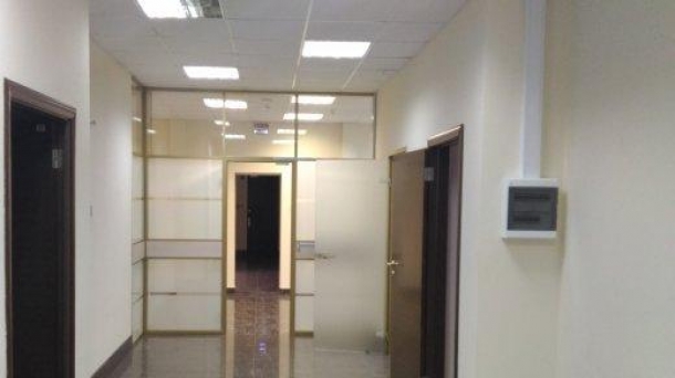 Помещение свободного назначения в аренду 386м2, метро Водный стадион