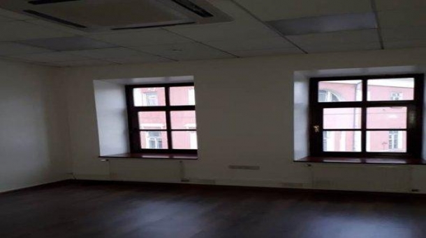 Сдам в аренду офис 38.2м2, 63680руб., метро Бауманская
