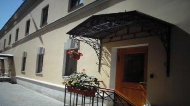 Аренда помещения для торговли 94.9м2, Москва, 672177руб.