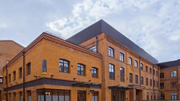 Сдаю офисное помещение 2737.7м2, Москва, метро Тульская