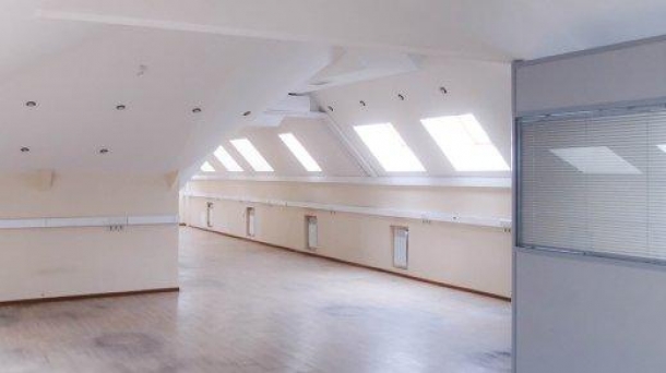 Сдам в аренду офис 290м2, метро Чкаловская, 483430руб.