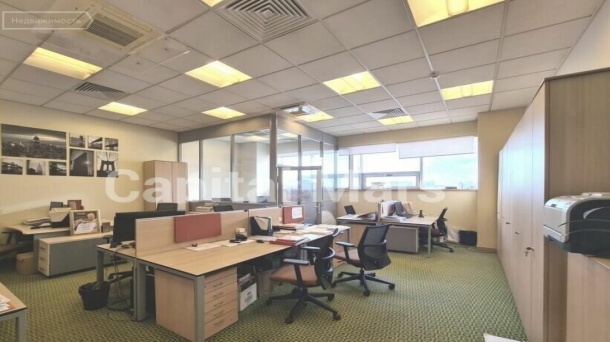 Офис (264.7 м²)