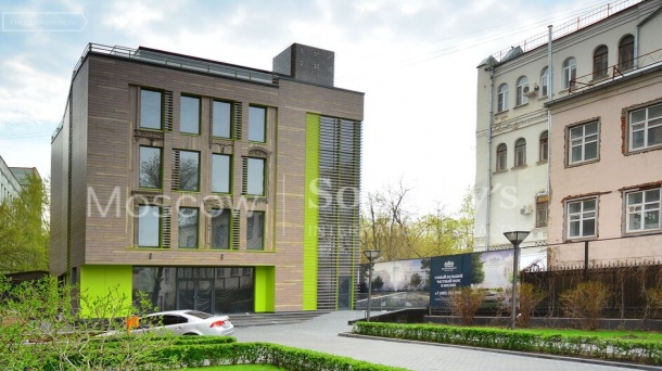 Офис (1057 м²)