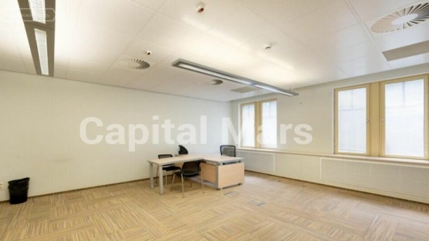 Офис (140 м²)