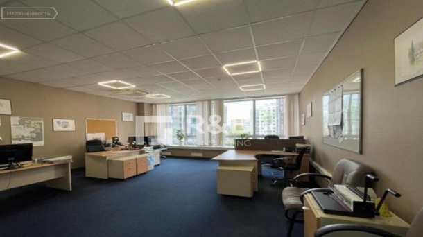 Офис (441 м²)