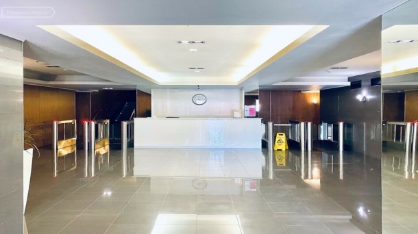 Офис (454 м²)