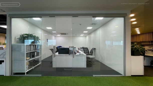 Офис (658 м²)