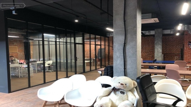 Торговая площадь (393 м²)