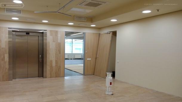 Офис (338 м²)