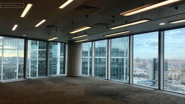 Офис (729 м²)