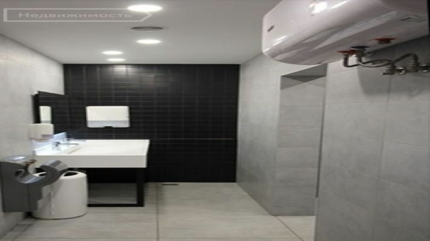 Офис (1952 м²)