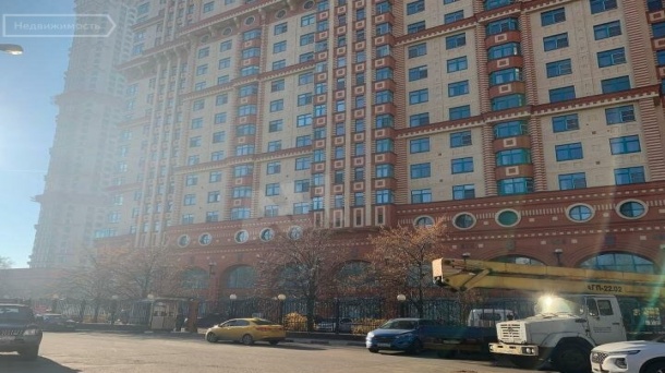 Помещение свободного назначения (325 м²)