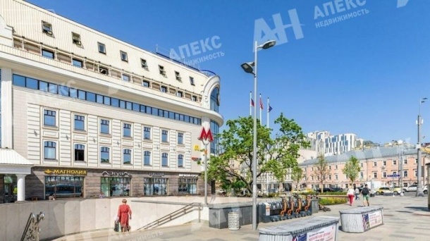 Офис (1197 м²)