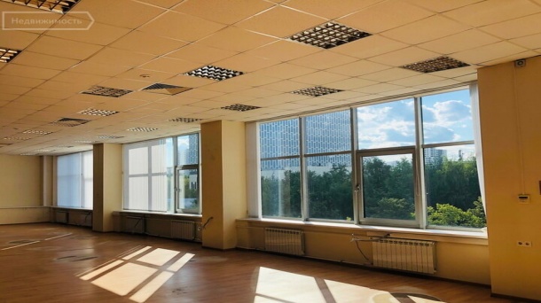 Офис (425 м²)